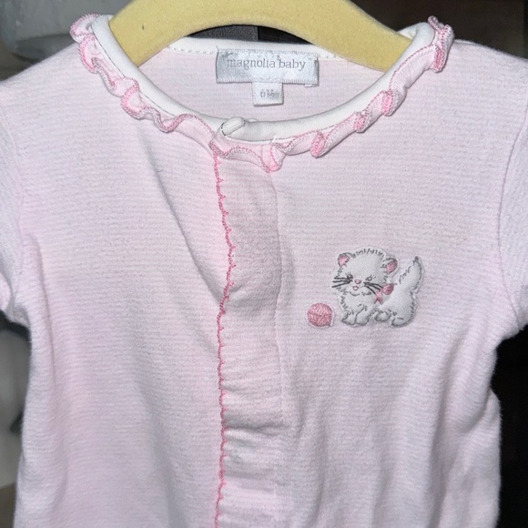 Magnolia Baby girl footies onesie kitty cat embroidered sleeper ruffles snaps - Picture 2 of 6
